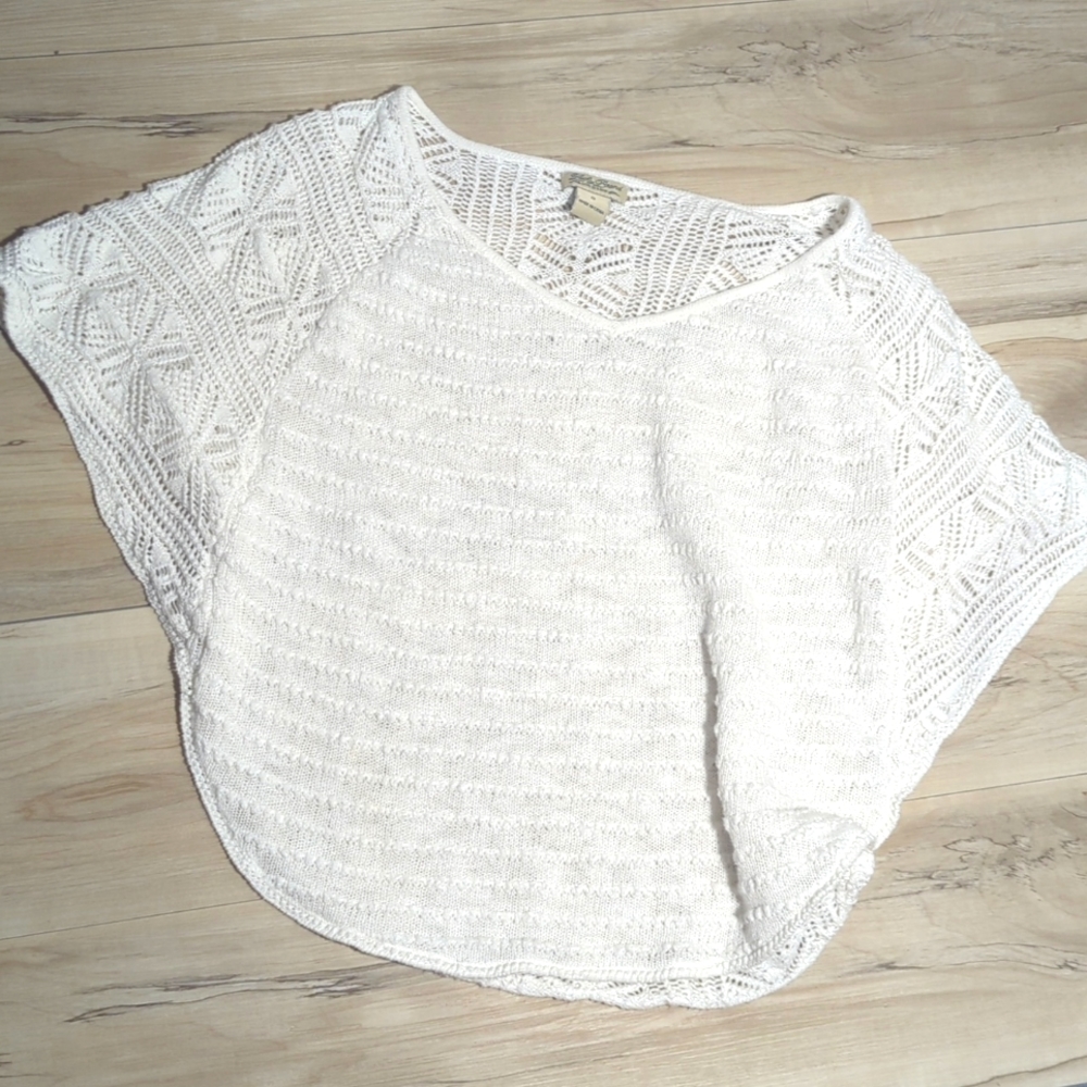 White cotton crochet top